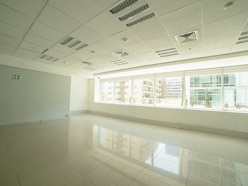 Oficina en arriendo mensual en Av. Apoquindo 3800, Las Condes - 4 dormitorios, 3 baños