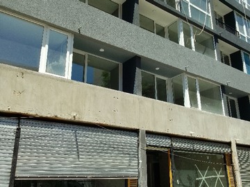 Local Comercial en arriendo mensual en Oportunidad de Inversión con Alta Demanda (161535), Santiago - 1 baño