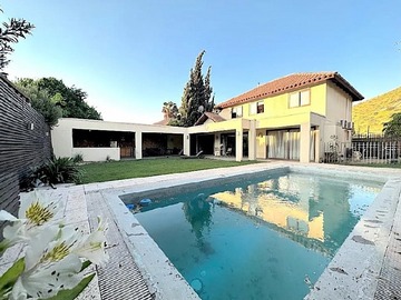 Casa en venta en Chamisero, chicureo oriente, Colina - 5 dormitorios, 4 baños