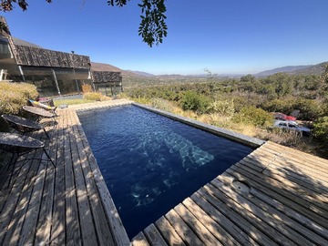 Casa en venta en Altos de Olmué, Olmué - 6 dormitorios, 5 baños
