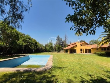 Venta / Casa / Colina