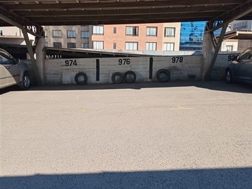 Estacionamiento en venta en Merced 645, Santiago