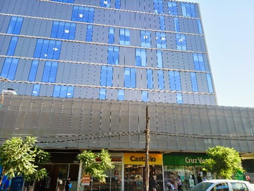 Local Comercial en arriendo mensual en Gran Local en obra gruesa moderno edificio (175393), Independencia - 1 dormitorio, 1 baño