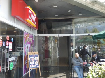 Local Comercial en arriendo mensual en Avenida Las Condes 12340, Lo Barnechea, Región Metropolitana de Santiago 7630000, Chile, Las Condes