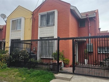 Casa en venta en La lucarna, Puente Alto - 4 dormitorios, 3 baños