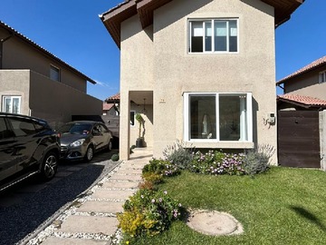 Casa en venta en El Molino 440, Colina, Región Metropolitana de Santiago 9340000, Chile, Colina - 3 dormitorios, 3 baños