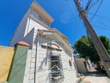 Hotel en venta en Ferrari / Hector Calvo, Valparaíso - 10 dormitorios