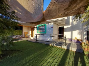 Local Comercial en arriendo mensual en Se arrienda casa comercial en estratégica avenida (172574), Peñalolén - 2 dormitorios, 3 baños