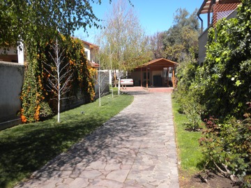 Casa en venta en Pasaje cerrado / Av Santa Teresa / Tres Carrera / 5D 4B, Los Andes - 5 dormitorios, 4 baños