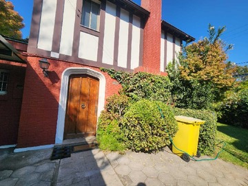 Casa en venta en Vive con Comodidad y Estilo en Tu Nuevo Hogar (170236), Providencia - 4 dormitorios, 3 baños
