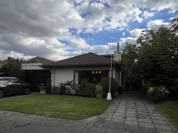 Casa en venta en Los notros, Chillán - 6 dormitorios, 3 baños