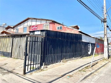 Casa en venta en Salvador Sanfuentes. Puente Alto, Puente Alto - 3 dormitorios, 1 baño