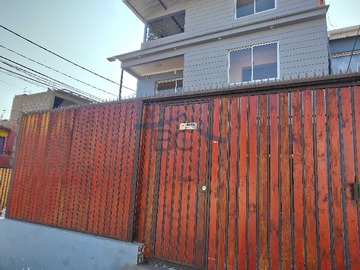 Casa en venta en Se vende gran casa esquina ampliada sólida. (176354), Antofagasta - 5 dormitorios, 2 baños