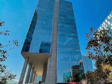 Oficina en arriendo mensual en Edificio Neruda, Las Condes - 4 dormitorios, 6 baños
