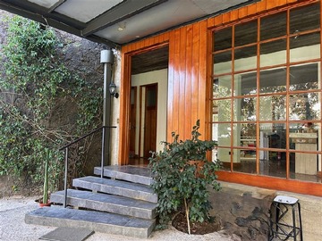 Casa en venta en Colegio Madrigal, La Reina - 3 dormitorios, 3 baños