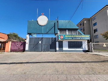 Local Comercial en venta en Amplio Local con Excelente Visibilidad (163096), Coquimbo - 2 baños