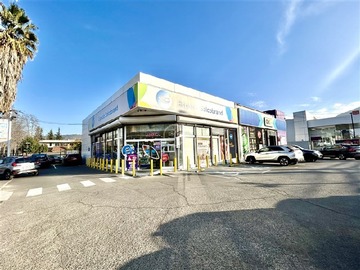 Local Comercial en arriendo mensual en Santa Blanca con José Alcalde Delano, Lo Barnechea - 1 baño