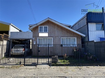Local Comercial en venta en Frente al Líder Hiper, Puerto Montt - 7 dormitorios, 4 baños