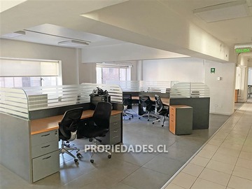 Oficina en arriendo mensual en Merced / Mac Iver, Santiago - 4 dormitorios, 14 baños