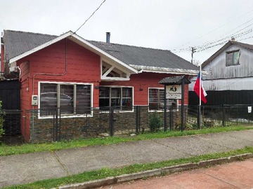 Oficina en arriendo mensual en Casa grande para Oficina, Centro Puerto Aysen (82371), Aysén - 14 dormitorios, 10 baños