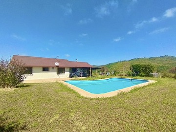 Casa en venta en Parcela con casa, lagunillas en casa blanca, Maipú - 5 dormitorios, 2 baños