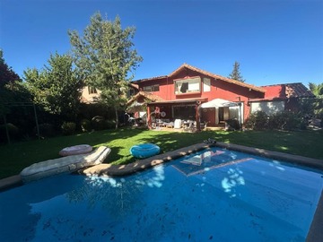 Casa en arriendo mensual en San ramón, Las Condes - 5 dormitorios, 4 baños