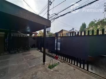 Casa en arriendo mensual en Europeos y Marcoleta, Quilicura - 3 dormitorios, 2 baños