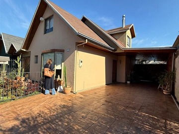 Casa en venta en 32 1/2 oriente, Talca - 3 dormitorios, 2 baños