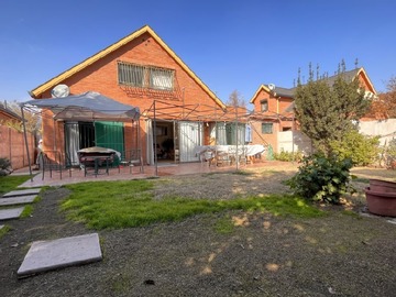 Casa en venta en Chicureo las brisas norte, Colina - 3 dormitorios, 3 baños