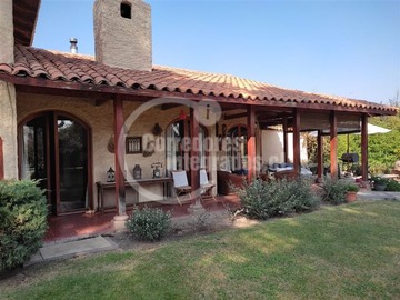 Casa en venta en Condominio las palmas del oliveto, Talagante - 5 dormitorios, 4 baños