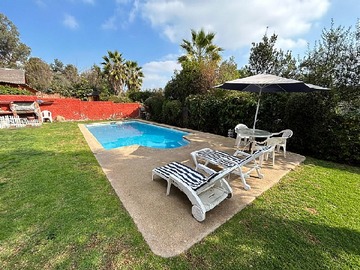 Casa en venta en Sector las pircas, Peñalolén - 6 dormitorios, 4 baños