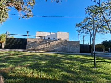 Casa en arriendo mensual en Casa esquina habitacional / comercial, Maipú - 4 dormitorios, 4 baños