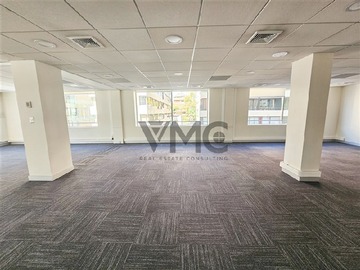 Oficina en arriendo mensual en Av. Apoquindo 3900, Las Condes - 9 baños