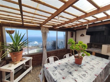 Casa en arriendo mensual en Al final de la calle Salas, Quintero - 2 dormitorios, 1 baño