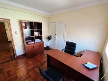 Oficina en arriendo mensual en Cómoda oficina para uso profesional (163888), Concepción - 2 baños