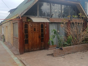 Casa en venta en Maipo 363, La Granja, Santiago Metropolitan Region 8780000, Chile, La Granja - 3 dormitorios, 1 baño