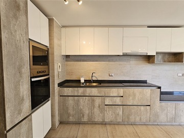 Departamento en arriendo mensual en Plaza Ñuñoa / M. Chile España, Ñuñoa - 2 dormitorios, 2 baños