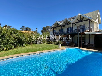 Casa en venta en Conguillio, Viña del Mar - 6 dormitorios, 5 baños