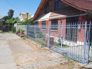 Casa en venta en Varsovia, Lo Prado - 4 dormitorios, 1 baño
