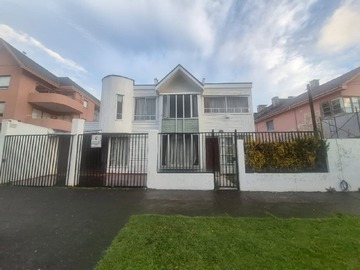 Casa en arriendo mensual en Se Arrienda Propiedad Sector Parque Schott de Osorno - 6 dormitorios, 2 baños