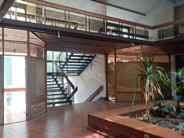 Local Comercial en arriendo mensual en Dieciocho / Alonso Ovalle, Santiago - 8 baños