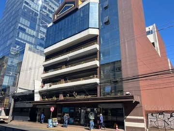 Oficina en arriendo mensual en Oficina de 177 m2 en Centro de Tco (154954), Temuco - 10 dormitorios, 4 baños