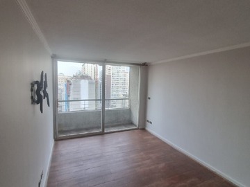 Departamento en arriendo mensual en Tucapel Jimenez 100, Santiago - 3 dormitorios, 2 baños