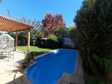 Casa en arriendo mensual en Condominio cerro challay, Buin - 3 dormitorios, 3 baños