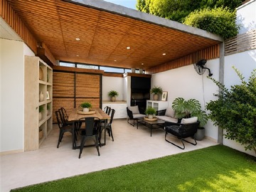 Casa en venta en Nuestra Señora del Rosario, Vitacura - 3 dormitorios, 2 baños