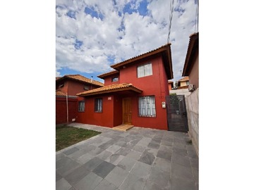 Casa en arriendo mensual en Se Arrienda Casa en Portezuelo de Tobalaba, Puente Alto - 3 dormitorios, 2 baños