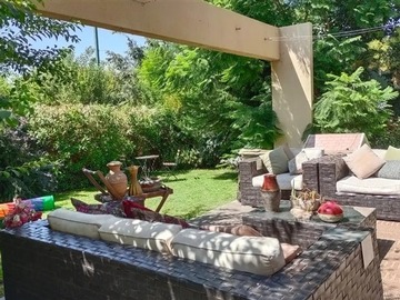 Casa en venta en Brisas Norte / Cond. Peumayen, Colina - 3 dormitorios, 3 baños