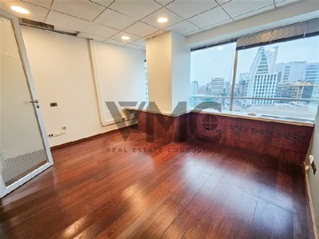 Oficina en arriendo mensual en Isidora Goyenechea 2905, Las Condes - 3 dormitorios, 2 baños