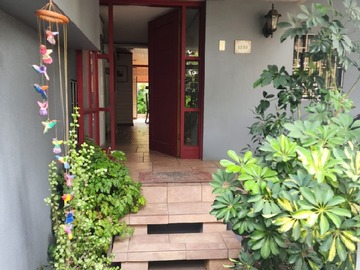 Casa en venta en Simón bolívar con vicente perez, La Reina - 5 dormitorios, 4 baños