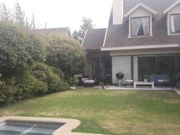 Casa en venta en Pasaje Del Chin, Lo Barnechea, Santiago Metropolitan Region 7690000, Chile, Lo Barnechea - 5 dormitorios, 3 baños